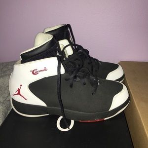 Size 2y Carmelo Anthony Jordan 1.5’s